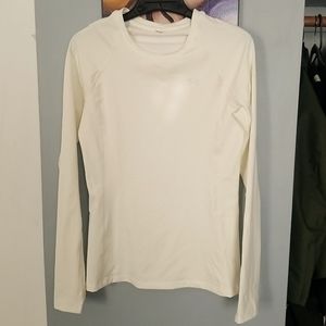 Under Armour Womens Cold Weather Longsleeve sz Medium